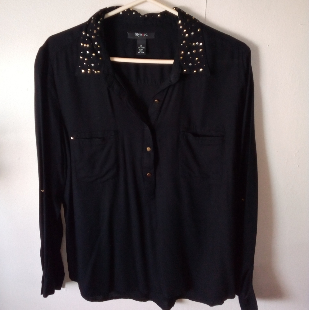 ✔️ 2/$12 Style & Co womens black blouse